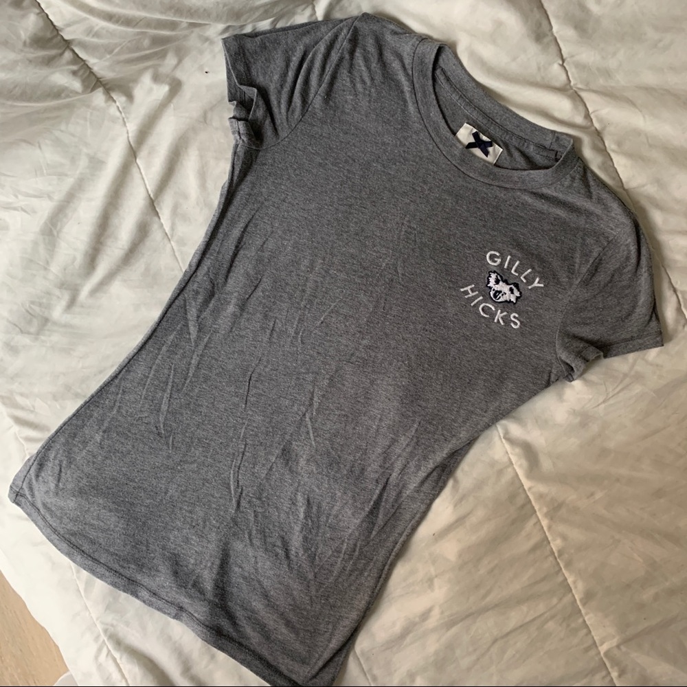 Rare Gilly Hicks heathered grey logo tshirt